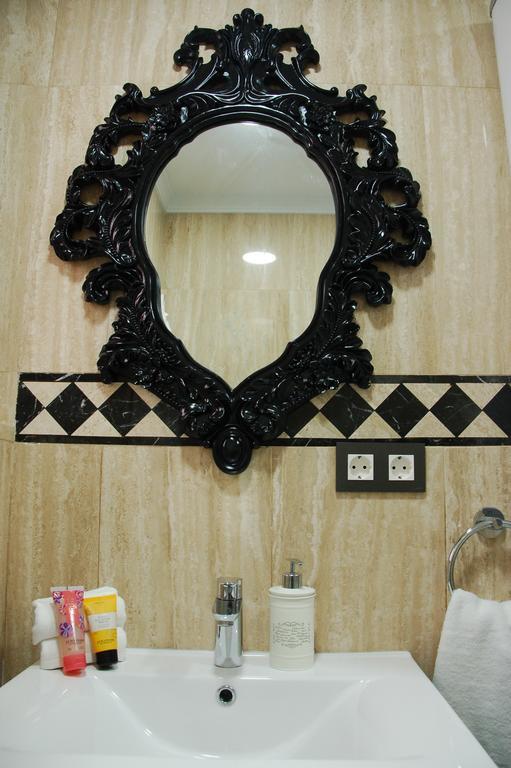 Luxury Apartment Plus Ultra เซบีญา ภายนอก รูปภาพ